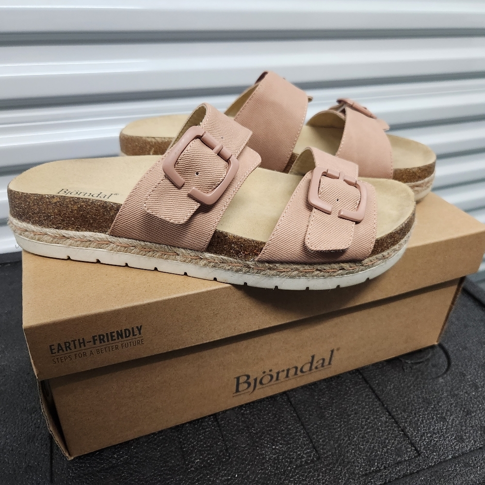 Like new Sandals